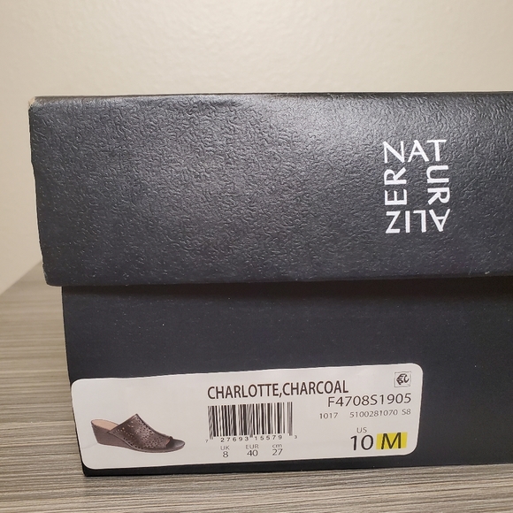 Naturalizer Charlotte Wedge. New in Box. Size 10 charcoal - Picture 5 of 6